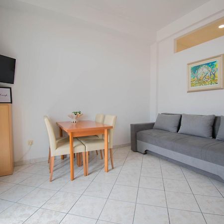 Apartments Manuela - Baska Voda Baška Voda Exterior foto